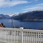 Haukedalen Vakantiehuis Viksdalen