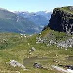 Haukedalen *
