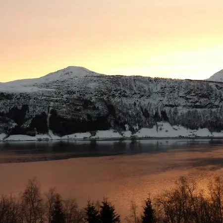 Haukedalen Сasa de vacaciones Viksdalen